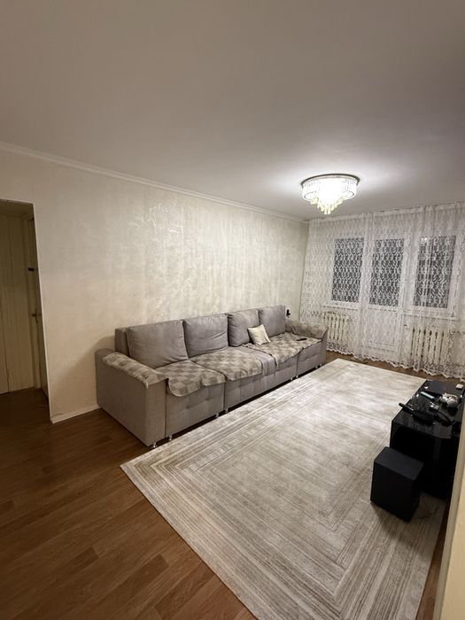 Продам 3 ех комнатную квартиру