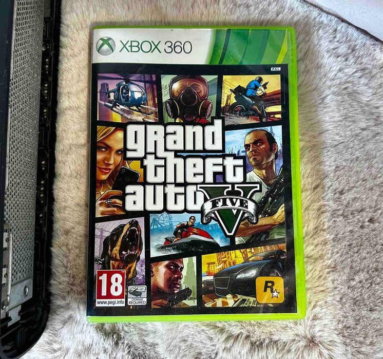 Xbox 360 + 3 игри – GTA V, NFS Most Wanted