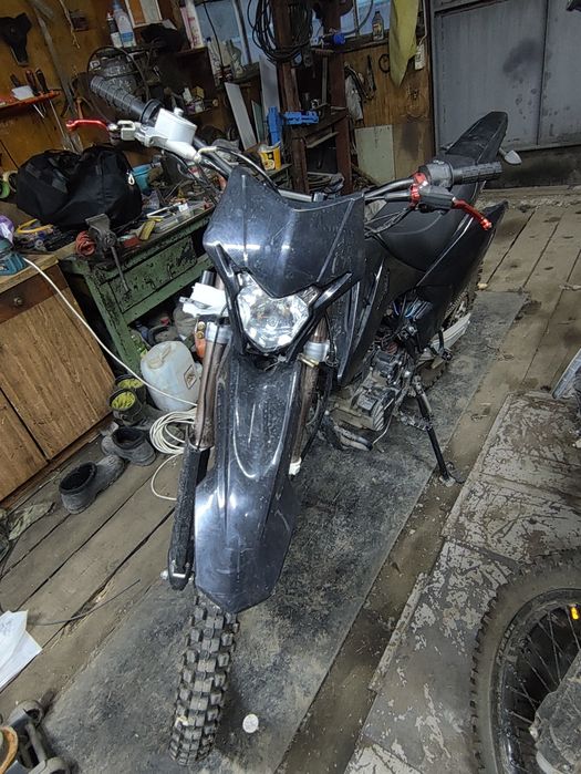 Продам мотоцикл SYCMCC300