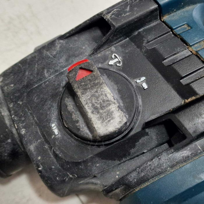 Перфоратор Bosch GBH 18V-22