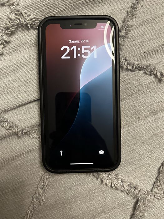 iphone 11 красный