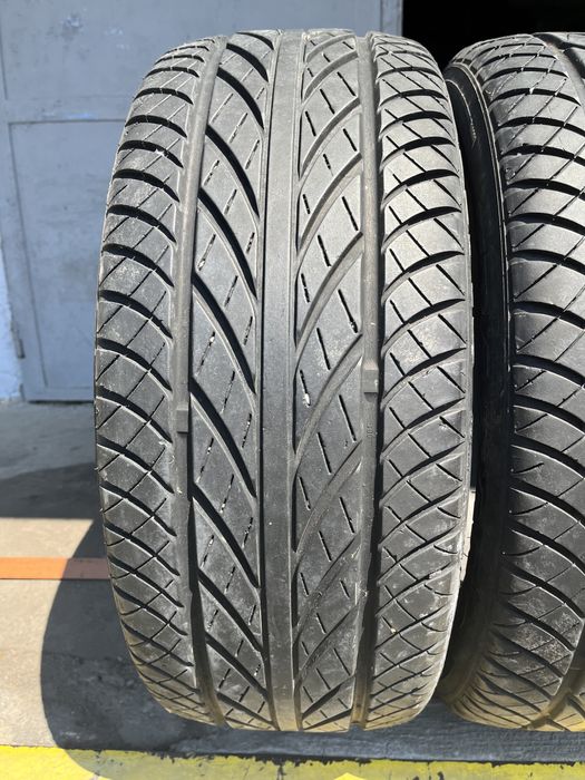 2 бр. летни гуми 225/55/17 Trazano 7 mm DOT 4913