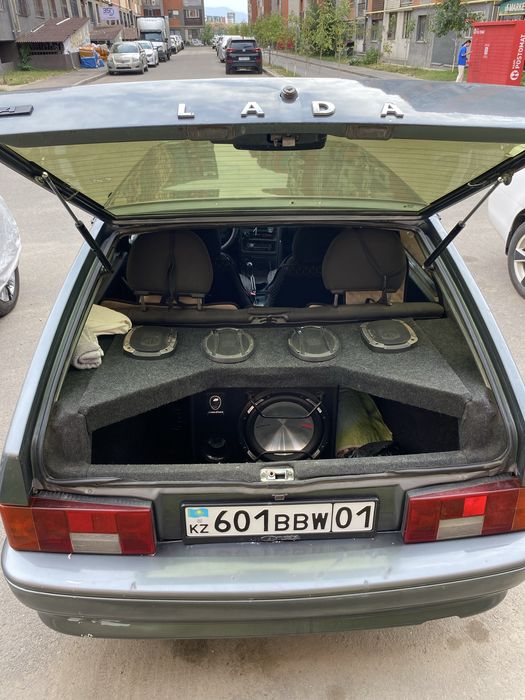 Авто Ваз 2114 LADA