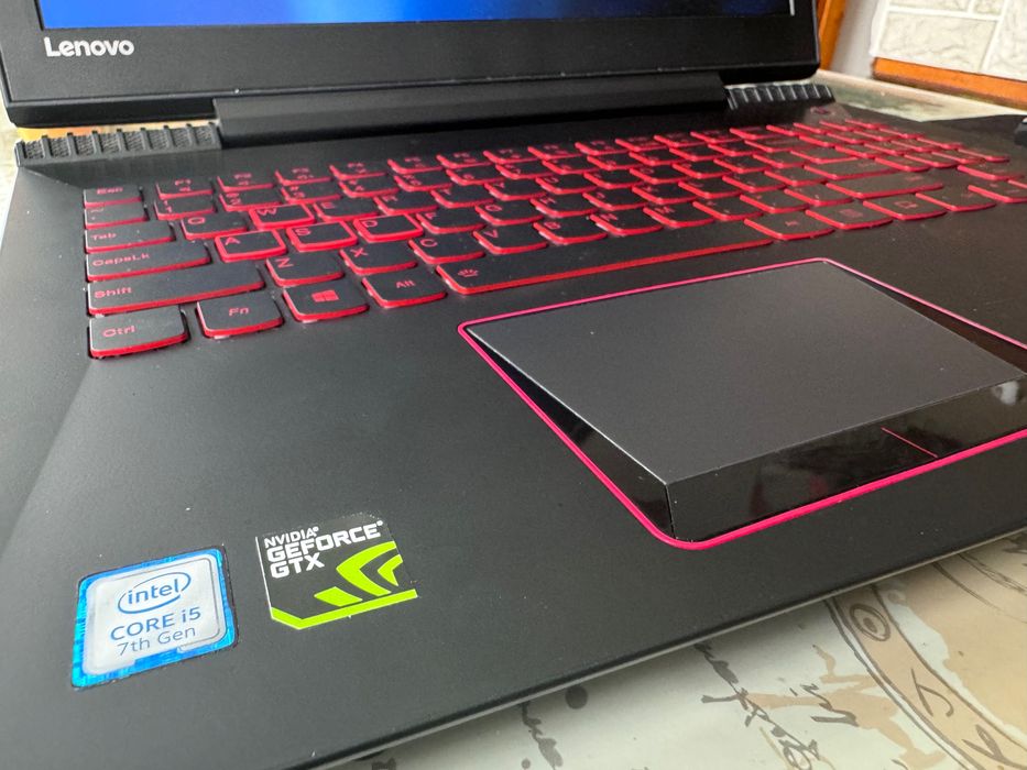Laptop Lenovo Legion y520