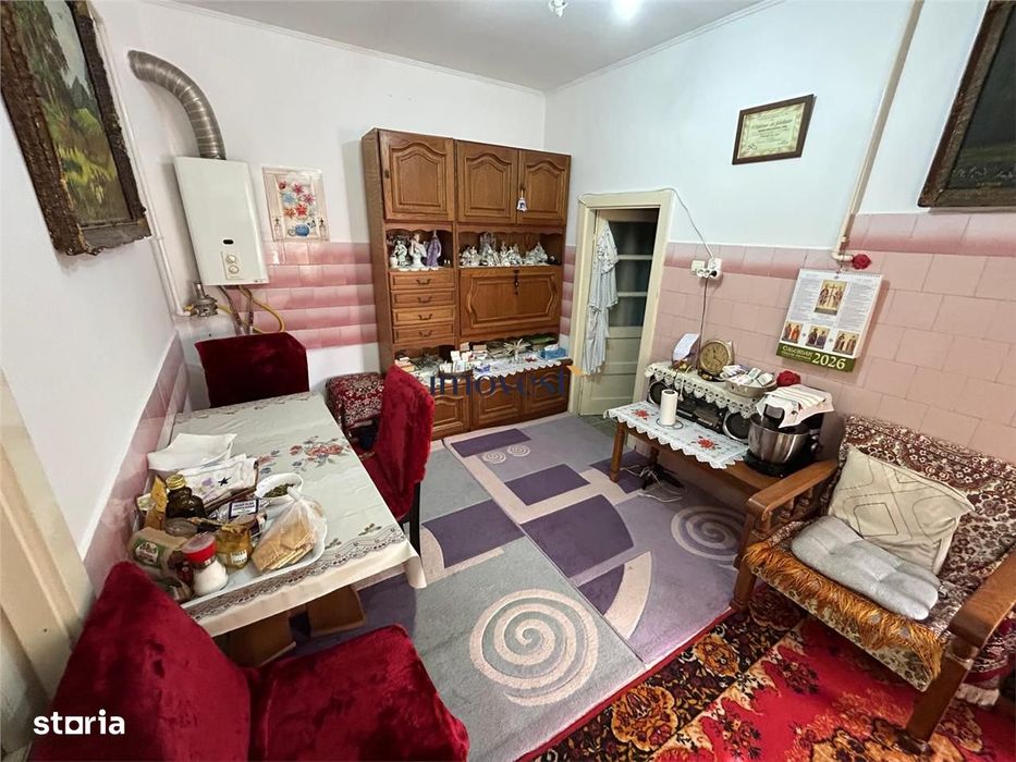 Casa spatioasa de vanzare in Satu Mare | Zona Aurel Vlaicu | Curte Com