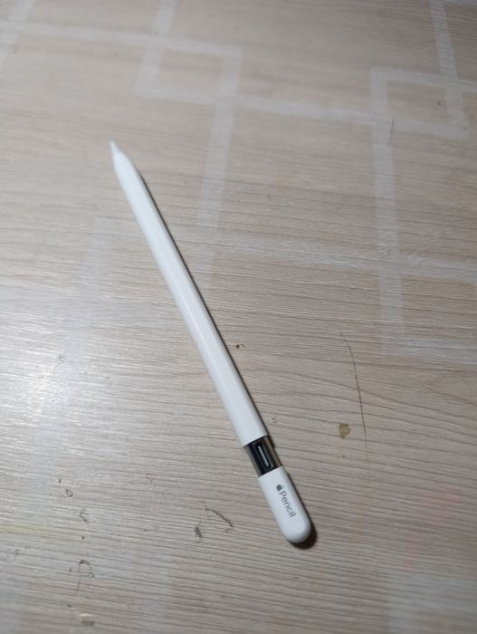 Pencil Apple белый