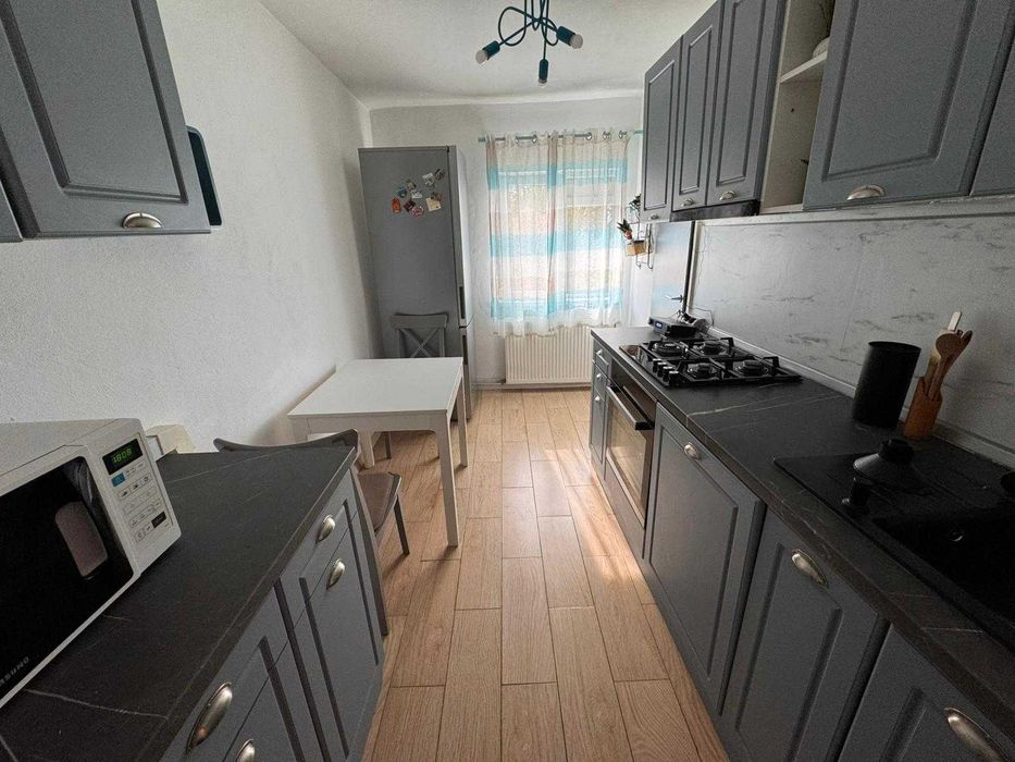 Proprietar inchiriez apartament 2 camere, decomandat, 56mp utili, complet mobilat si utilat