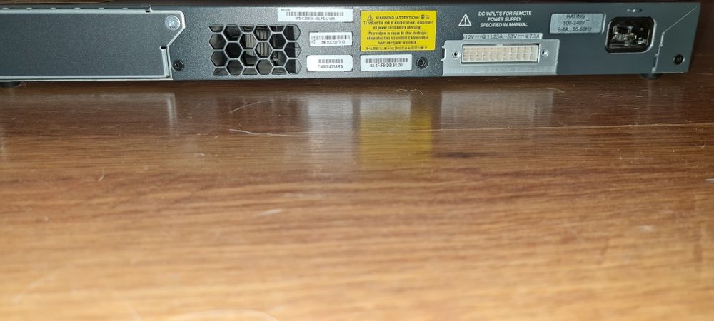 Switch Cisco WS-C2960X-48LPS-L V06