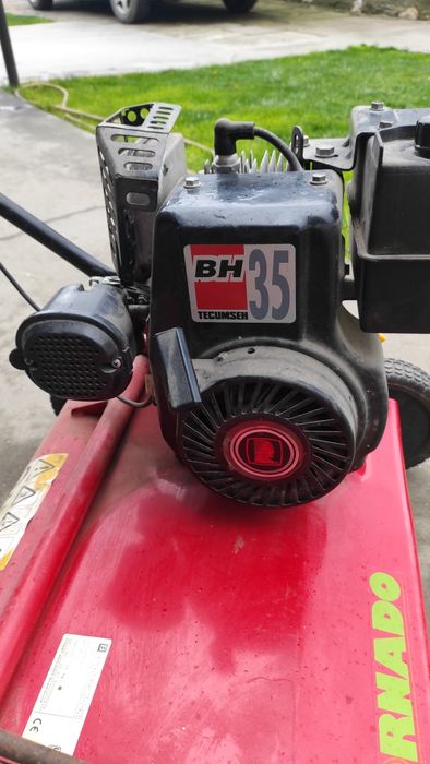 Scarificator pt gazon