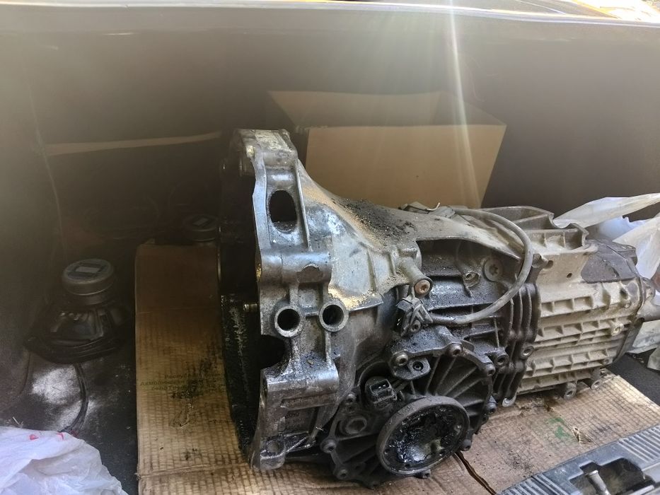 Продам коробку на ауди б4