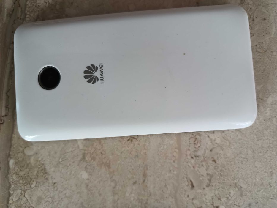 Продавам Смарт Телефон HUAWEI-Y330
