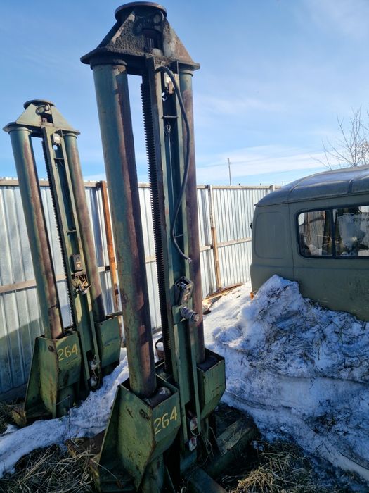 Подъемник винтовой.