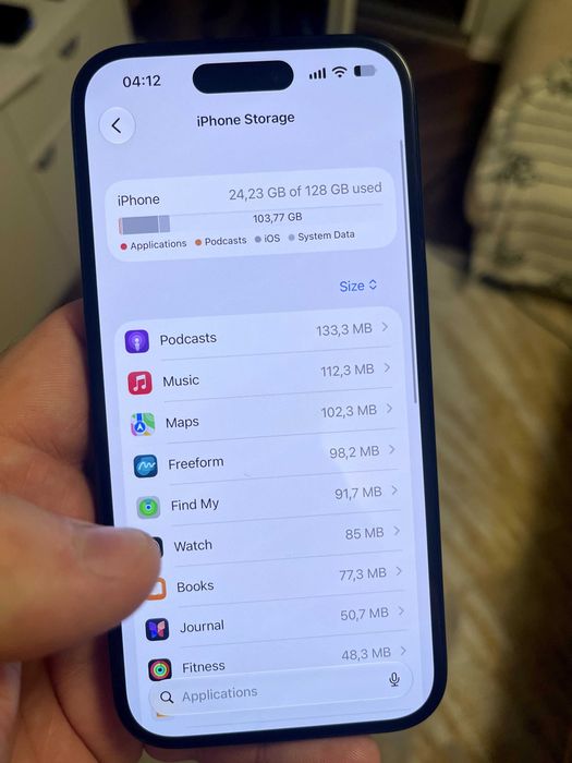 Iphone 16 128gb black (97% battery)