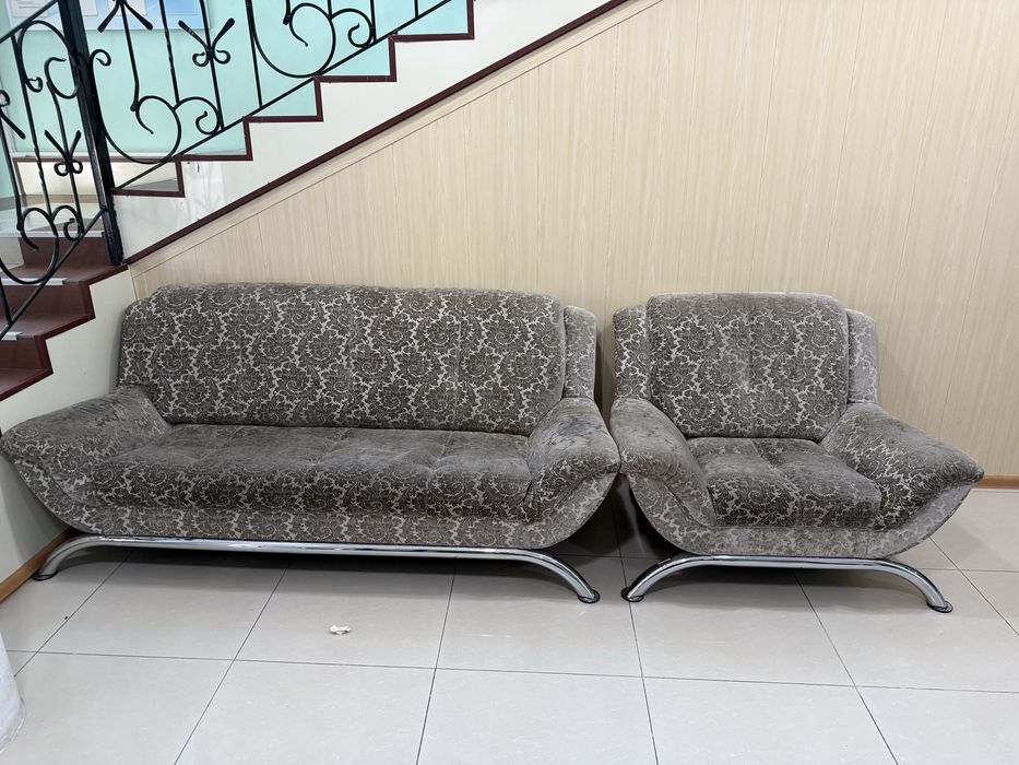 Продается диван и кресло велюр