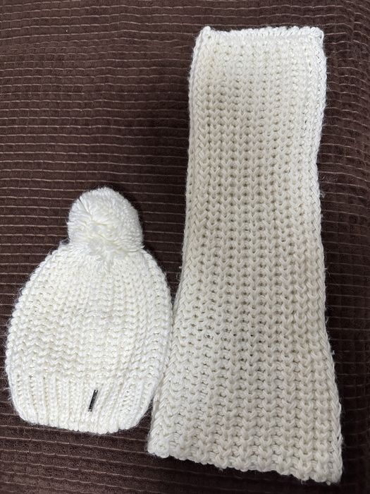 Продаю шарф шапка