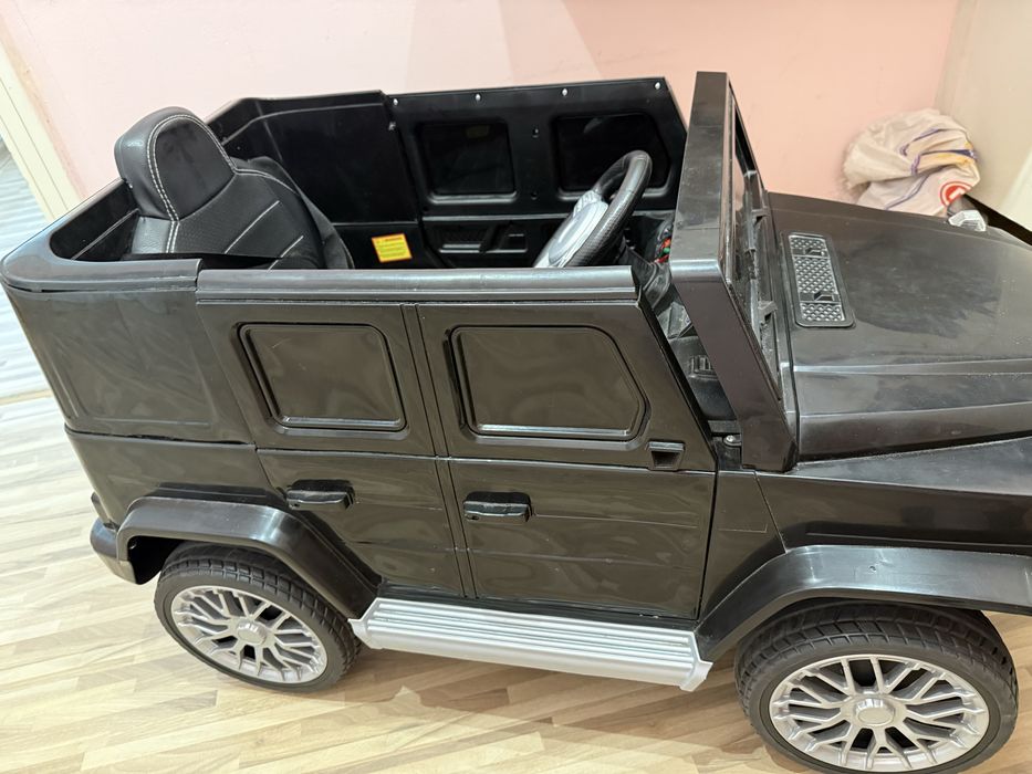 Продам машинку на пультуправлении