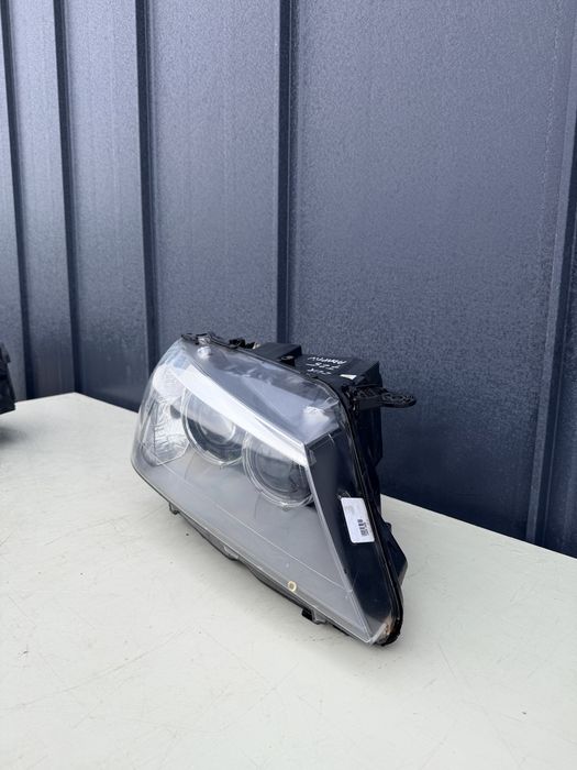 Far dreapta BMW X3 F25 bixenon adaptiv europa