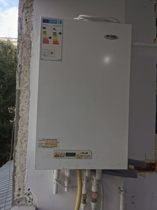 Centrala termica pe gaz Motan KPlus 24KW