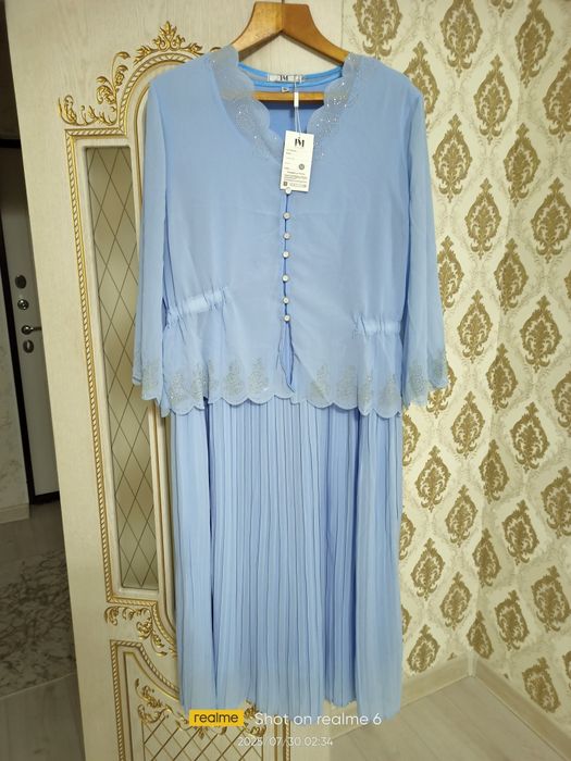 Продам платье новое