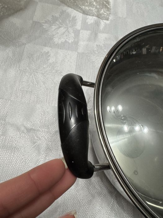 Чисто нова тенджера