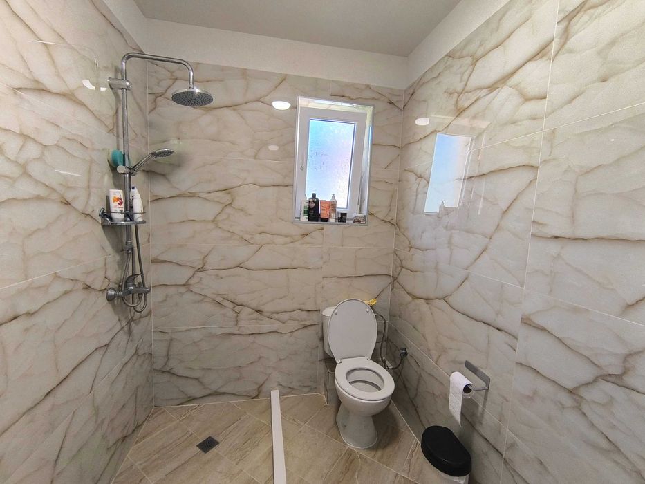 Продава се Къща в с. Драгичево, Област Перник - 220 кв.м за 1910 €/кв.м - Снимка #21