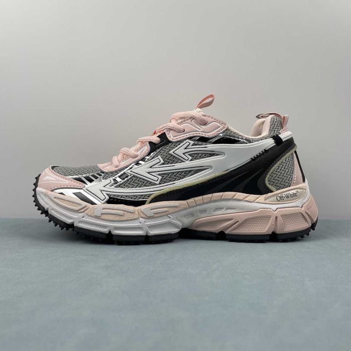 Off-White Be Right Back