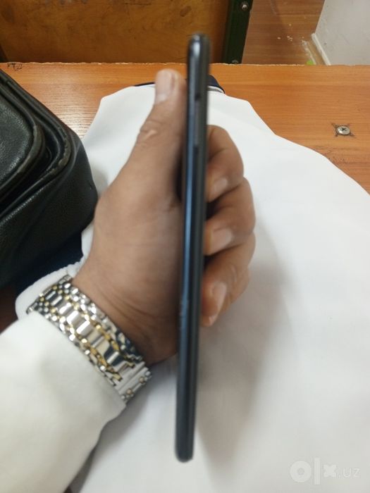 Samsung A10 telefon hammajoyi ishledi