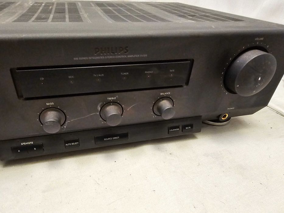 Defect Amplificator Stereo Integrat Philips FA 920