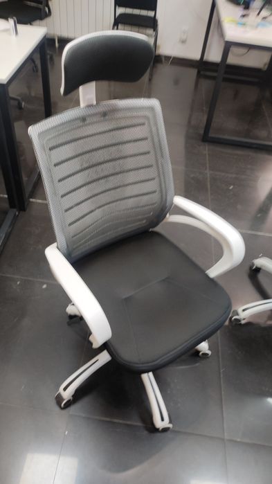 Кресло офисные удобные