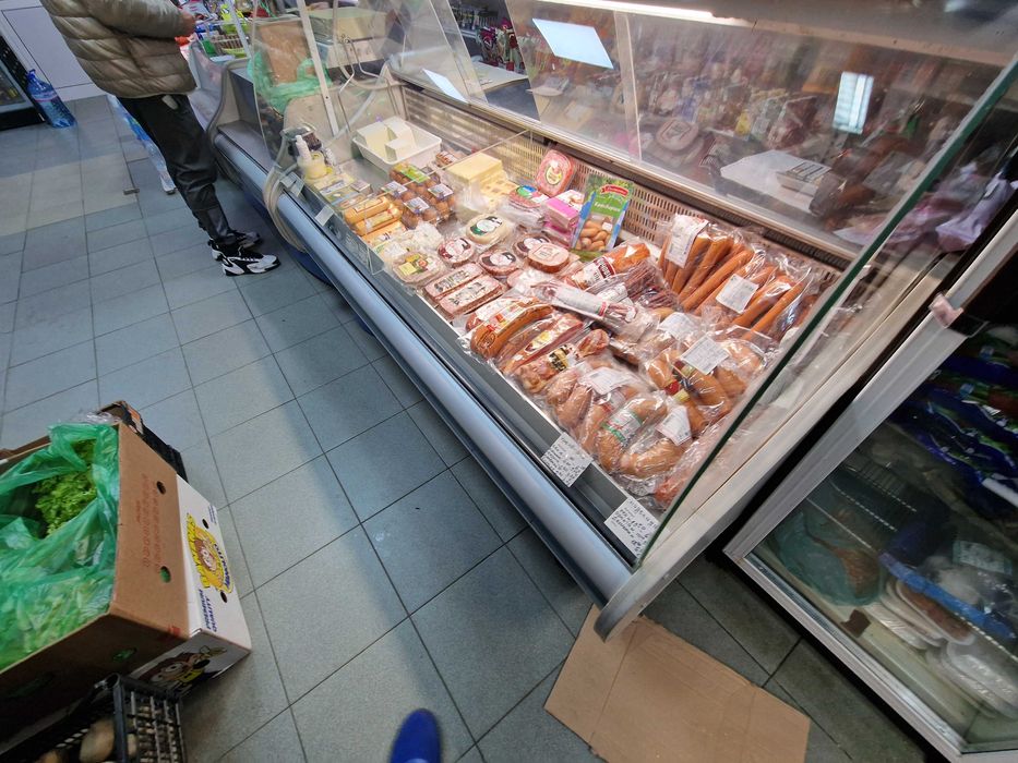 Хладилни Витрини и шкафове към тях