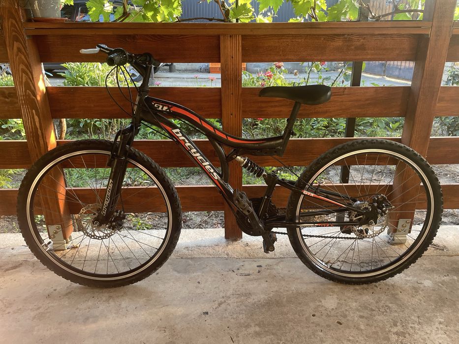 Vând bicicletă MTB Brcycles GTX, 26 inch, full suspension.