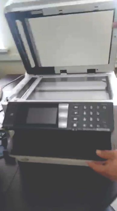 Продам  принтер для офиса