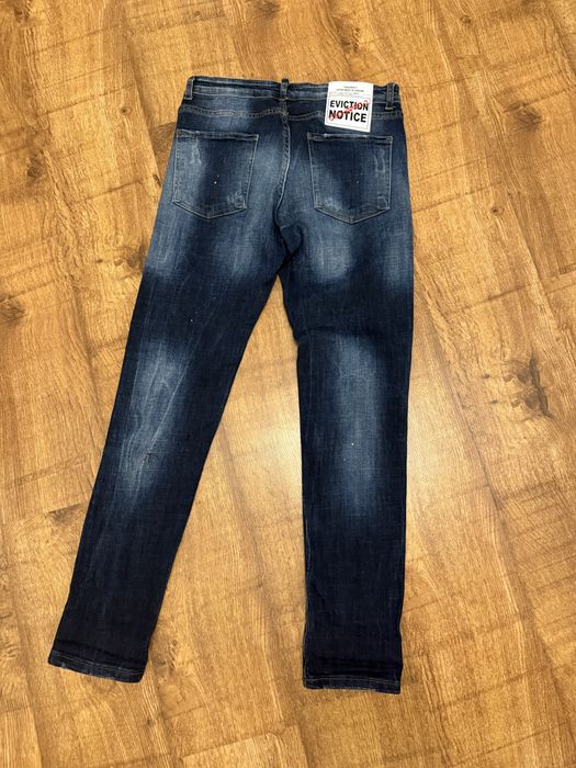 Дънки DSQUARED2 46 номер Отговаря на номерация S/M