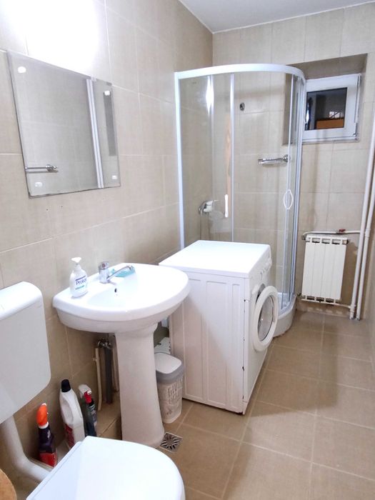 Proprietar inchiriez garsoniera langa Mall Vitan