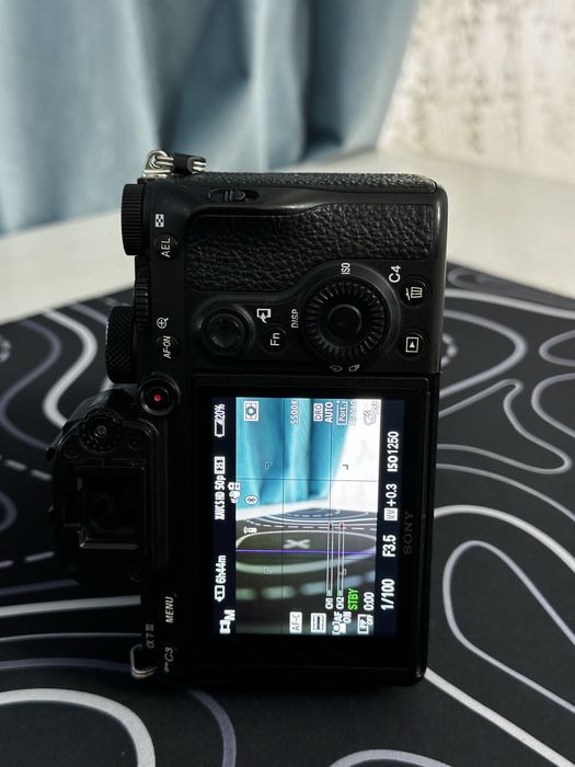 Продам Sony a 7 III