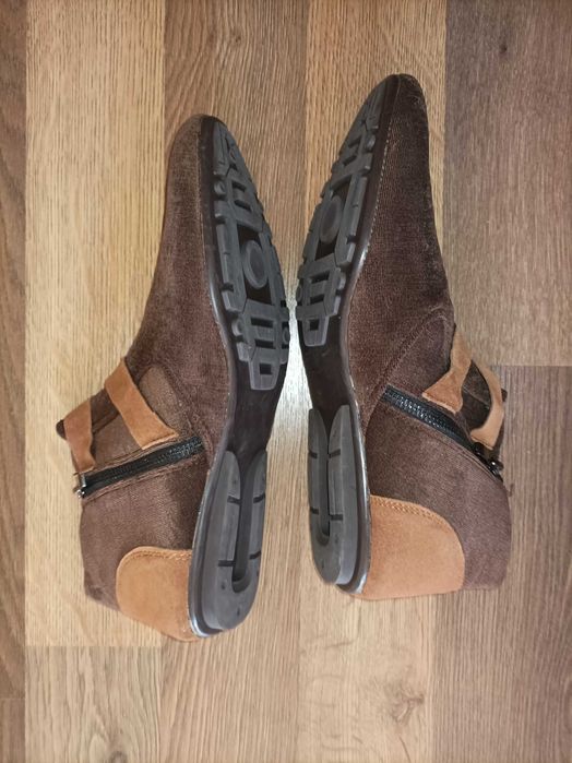 Ниски боти Levi`s, номер 44