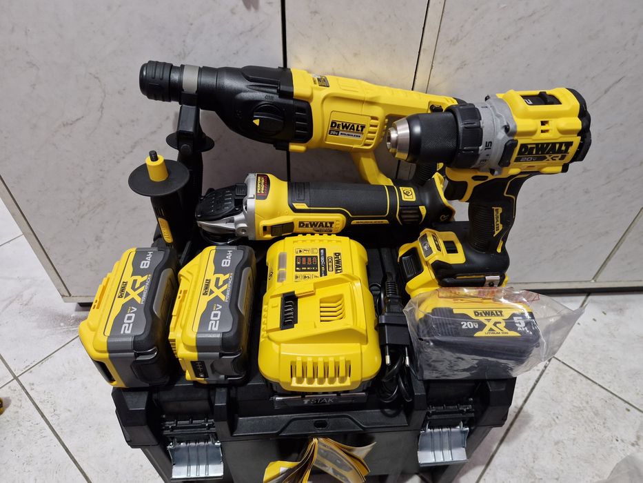 Набор акумуляторных Инструментов Dewalt