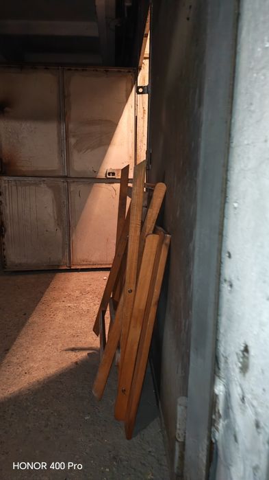 Комплект. Стол и 2 стула, все расклодное