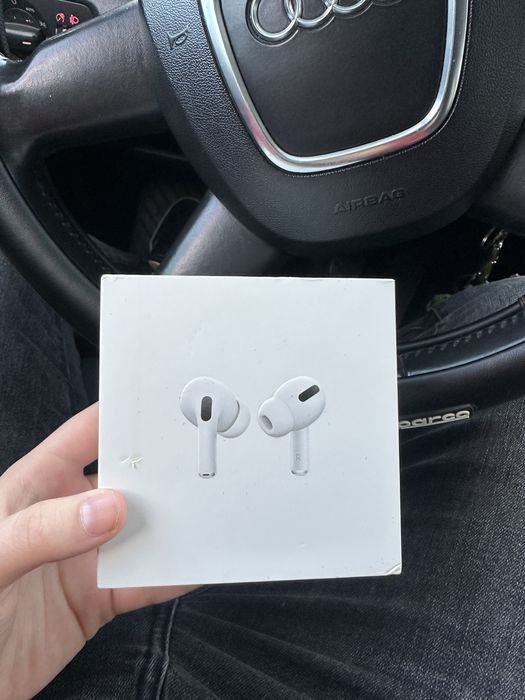 AirPods Pro — чист звук, удобно прилягане.“