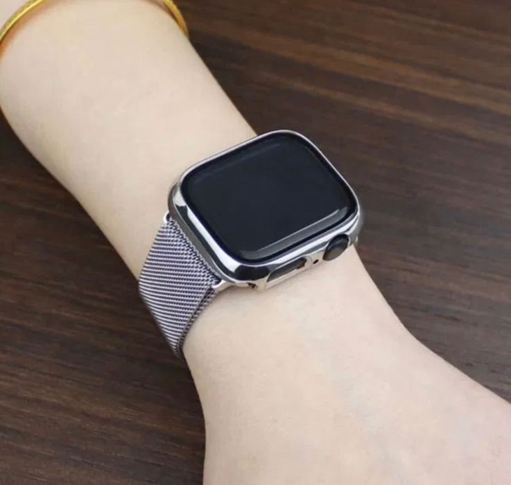 Метална Верижка с предпазен Калъф за Apple Watch Series 9 41mm