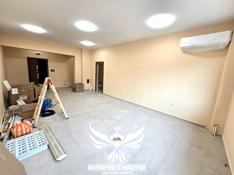 Дава се под наем Офис в Асеновград - 52 кв.м за 308 € - Снимка #1