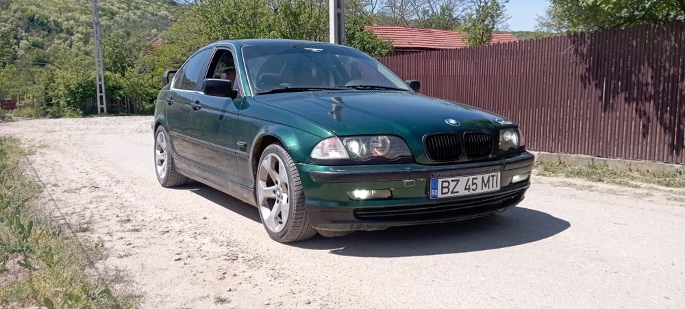 Vând schimb bmwe46-2.5i benzina și gpl