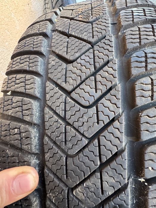 Anvelope pirelli sotozero aproape noi pentru f10/f11