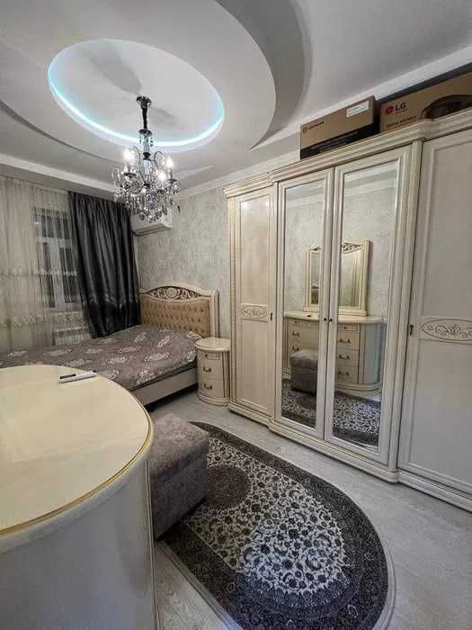 #304 Сдаётся квартира ул. Садык Азимова 3/2/9 Комнаты раздельные.