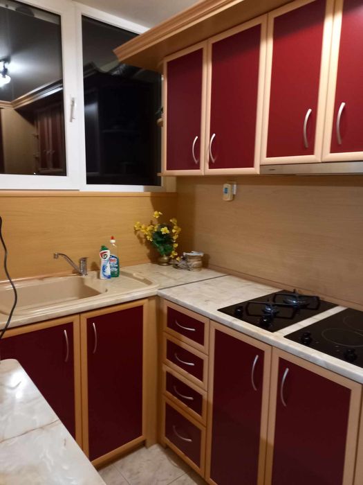 Продавам оборудвана кухня