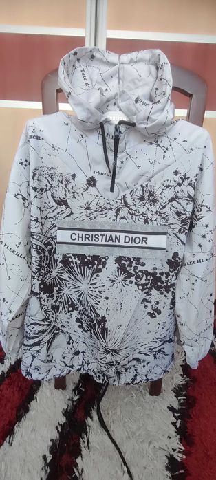 Блузи и ветровка Диор/Dior