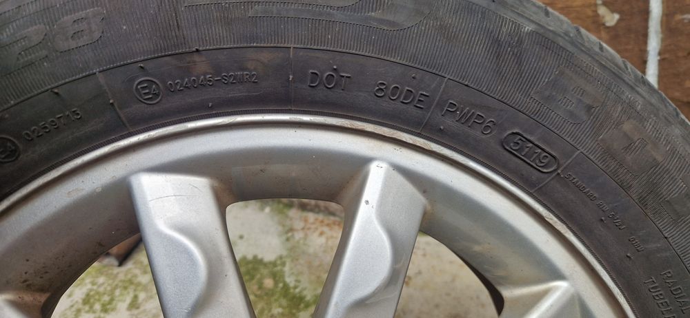 Оригинални алуминиеви джанти Рено 15" с гуми