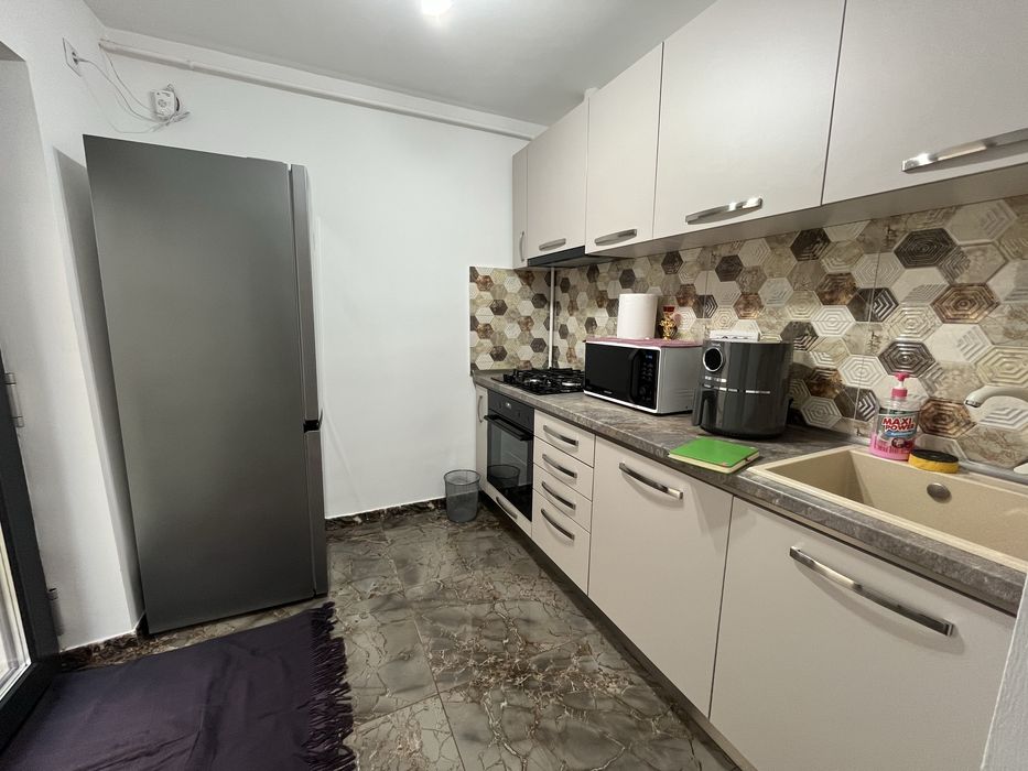 Vand casa 3apartamente-Zona Centrala