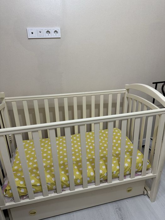 Манеж продам 5 тыс, самовызов