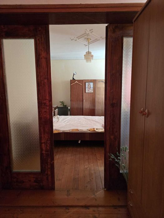 Етаж от къща под наем